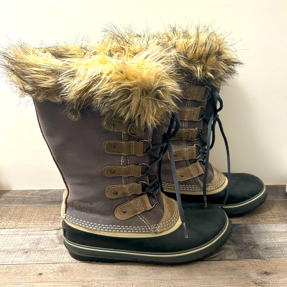 Sorel Joan of ark boots Women’s Size 10
